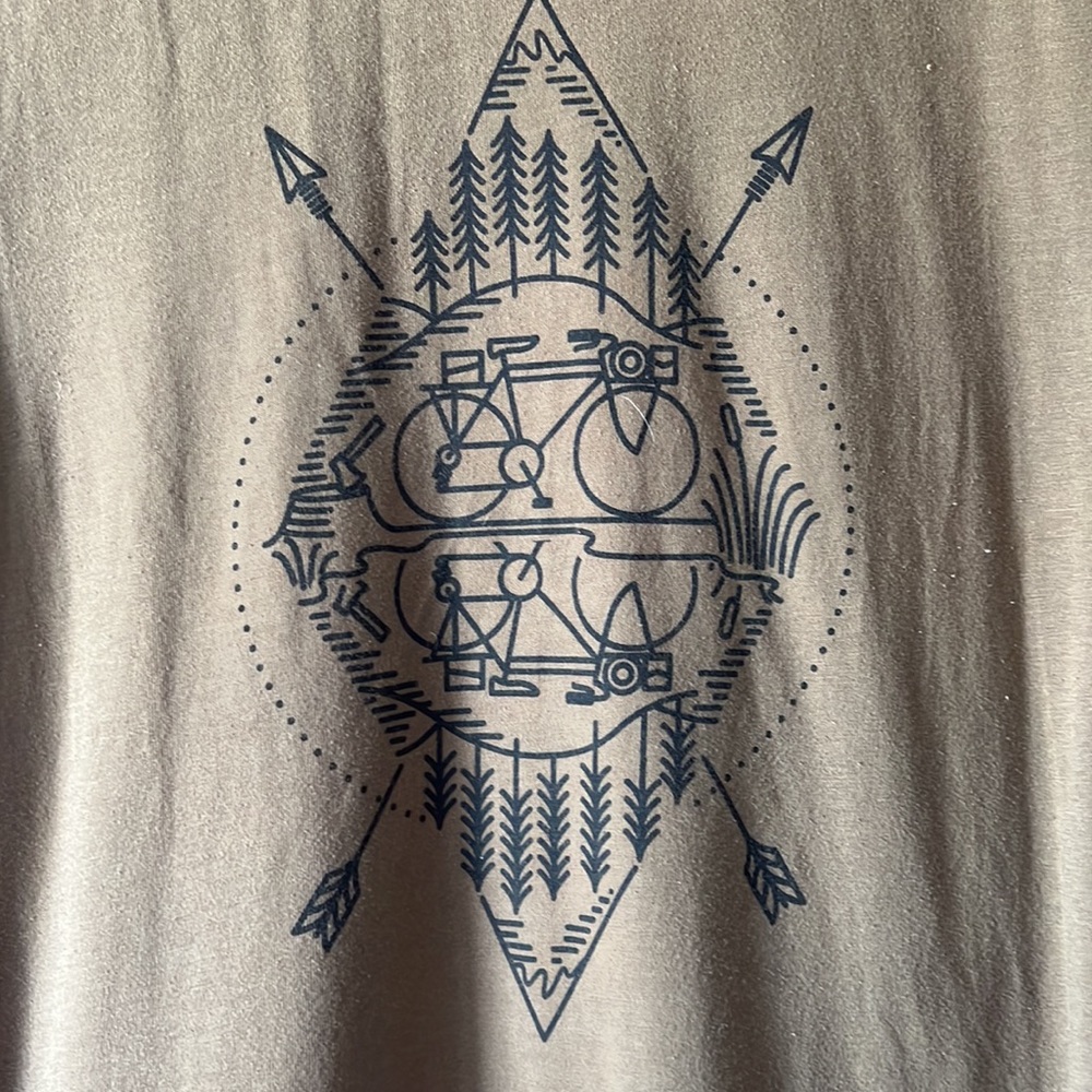 Levi’s Olive Green T Shirt - Picture 2 of 3